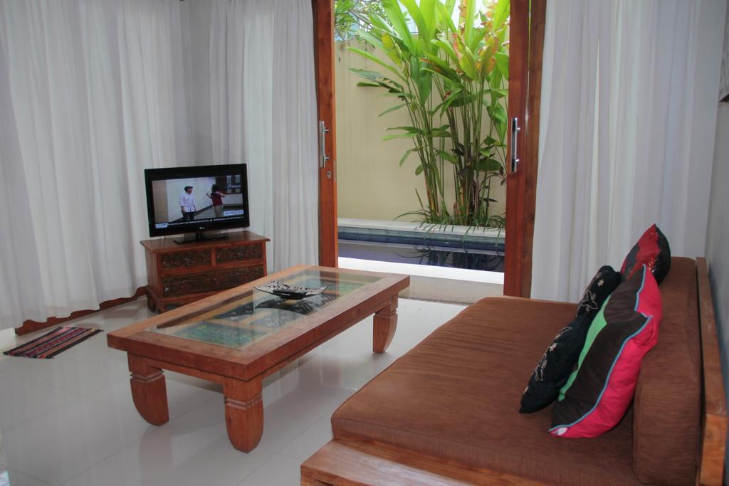 Villa Anyelir Seminyak Zimmer foto